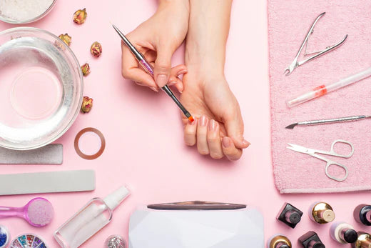 Comment faire une manucure à la maison ? – ROSEGOLD Paris (CH)